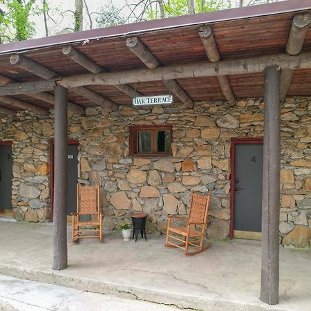 The Furry Lodge Double Ste 2&3 Waynesville Eksteriør bilde