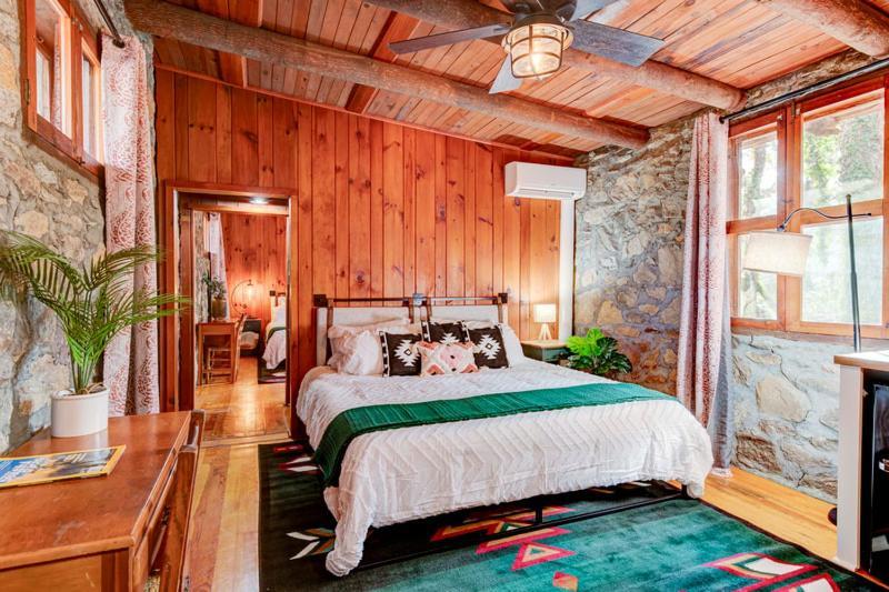 The Furry Lodge Double Ste 2&3 Waynesville Eksteriør bilde